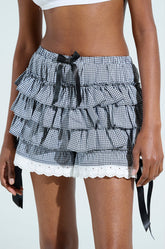 FULL OF RUFFLES PLAID SHORT