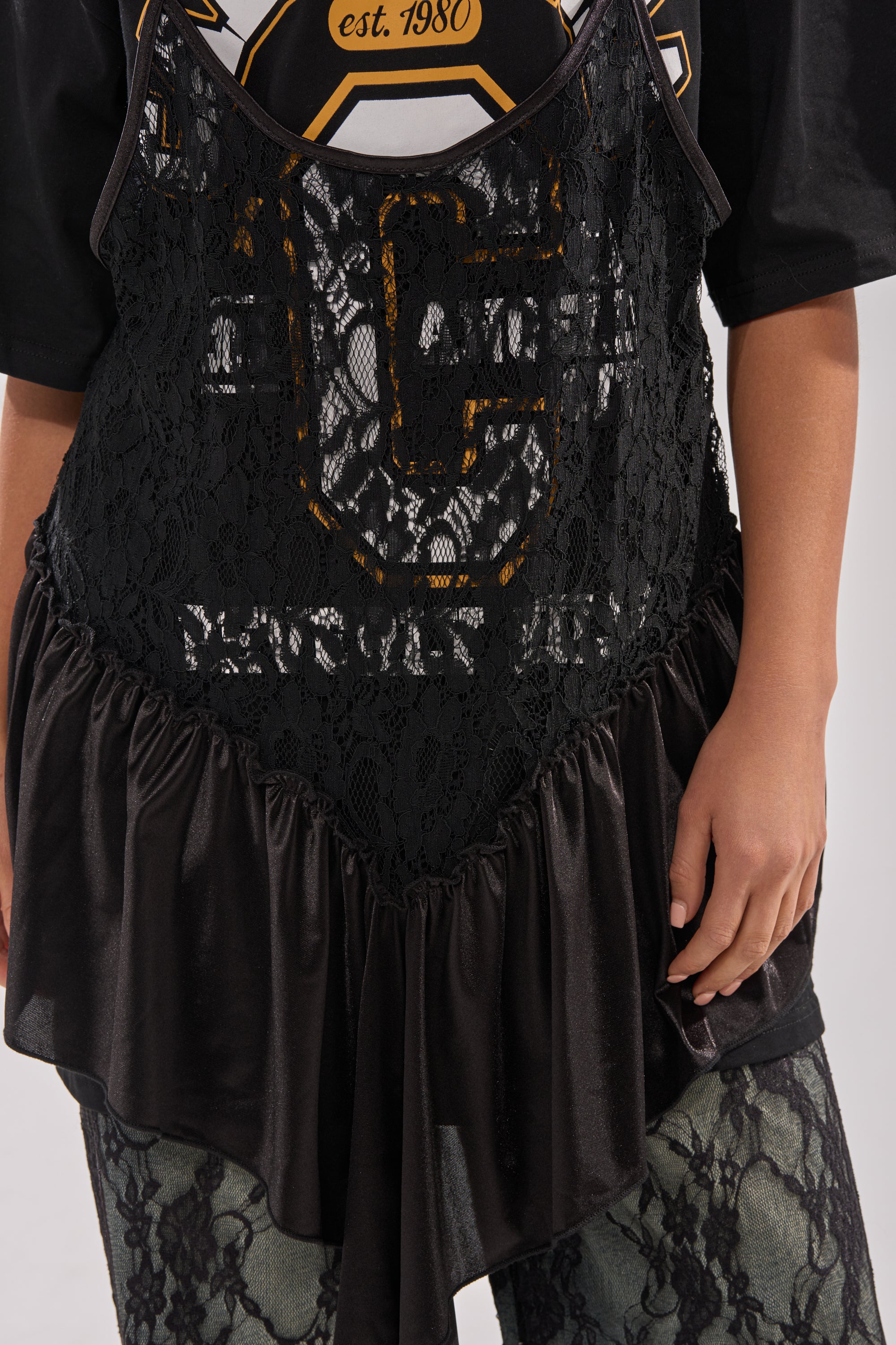 BEVERLY HILLS DIVA LACE OVERLAY TEE