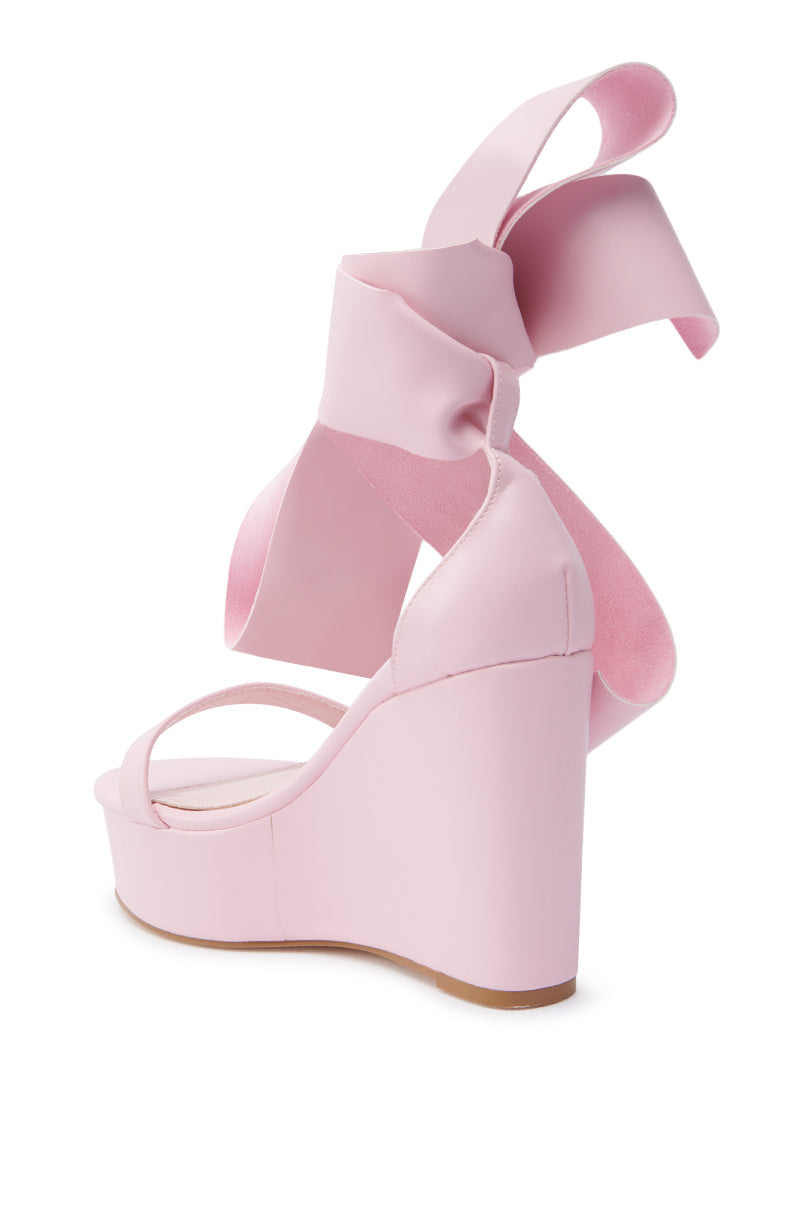 AZALEA WANG EMEKA PINK PLATFORM SANDAL WITH BOW