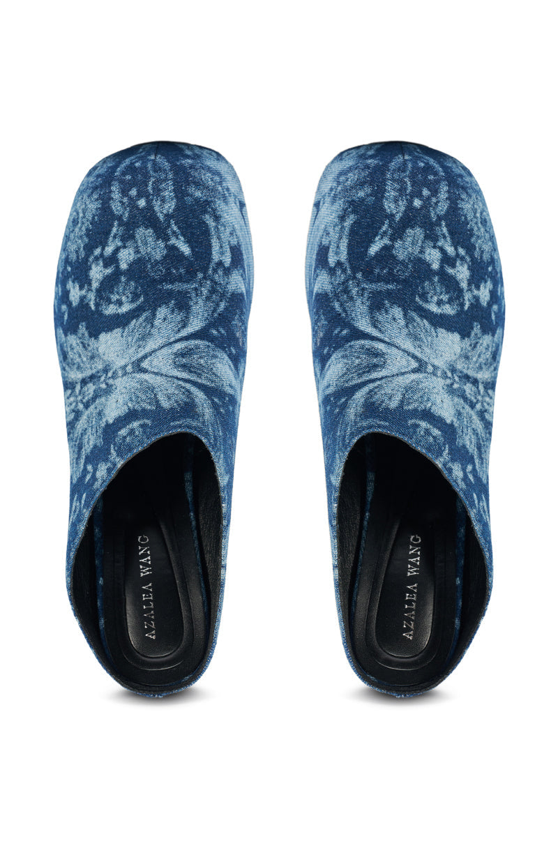 AZALEA WANG FLOREA DENIM PRINT MULE
