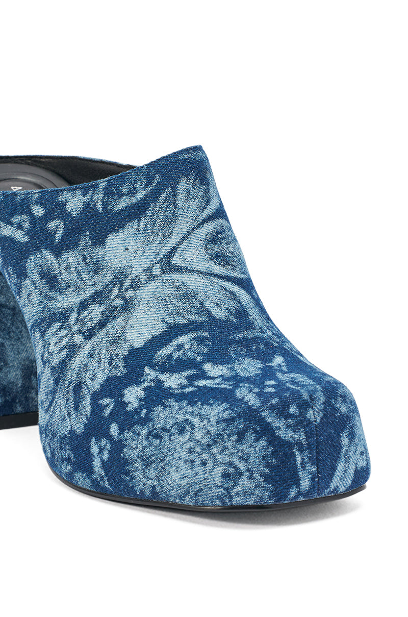 AZALEA WANG FLOREA DENIM PRINT MULE