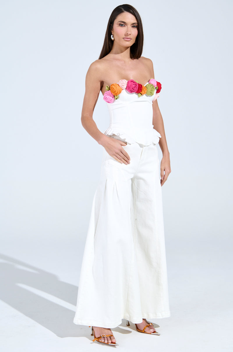 UNLEASH YOUR INNER DIVA FLOWER TRIM CORSET TOP