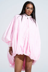 FLOATING NYLON BUBBLE BOMBER IN LIGHT PINK