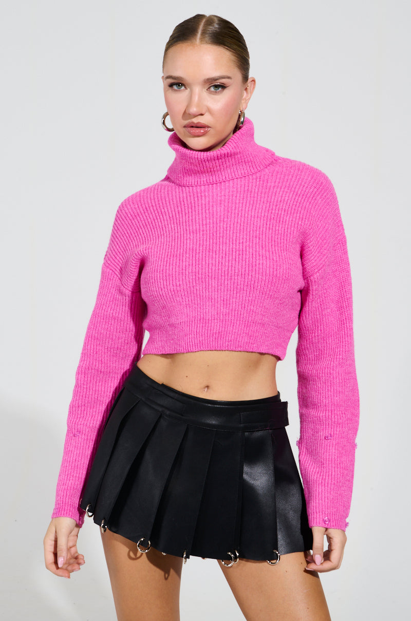 SYDNEY FUR CUFF CROPPED SWEATER IN HOT PINK