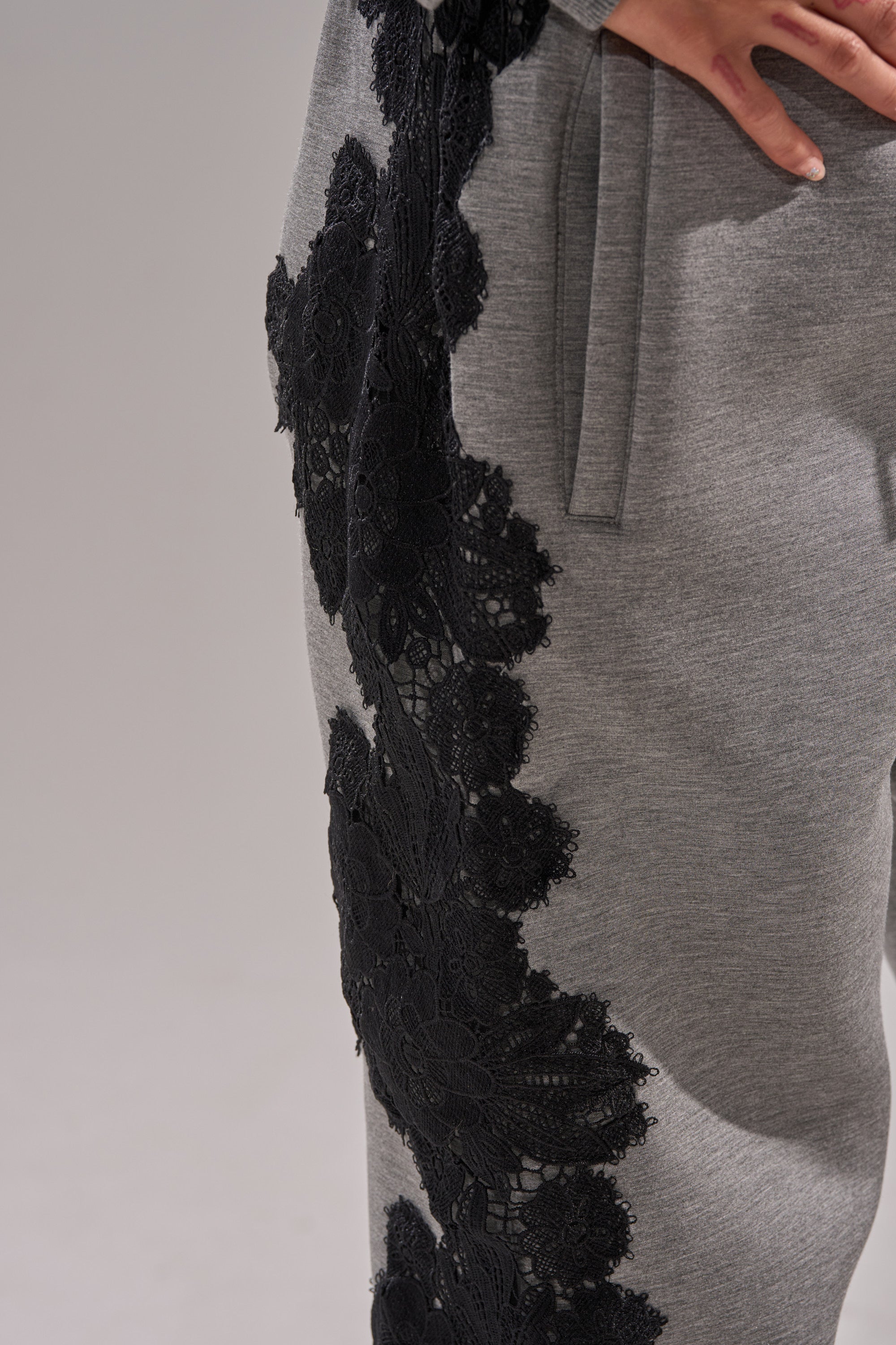 RAQUEL STRAIGHT JOGGER PANT