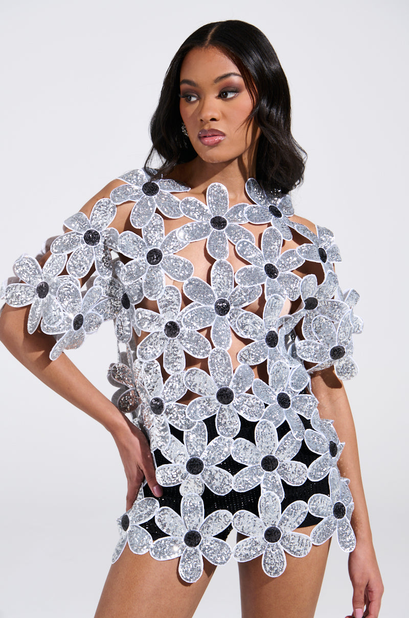 FLOWER POWER OVERSIZED TSHIRT